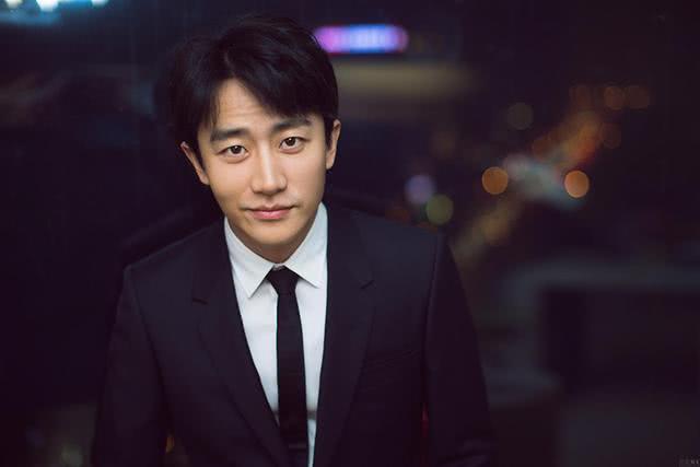 黄轩新剧爆料视频,神秘角色引期待,剧情悬念迭起 第1张 黄轩新剧爆料视频,神秘角色引期待,剧情悬念迭起 第1张